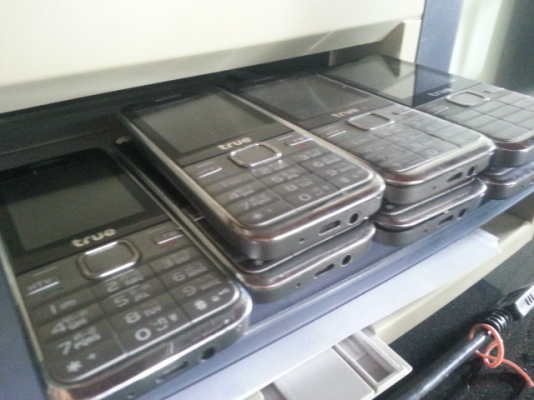 ปุ่มกด 3G ใช้ง่าย ไม่ล็อกซิม