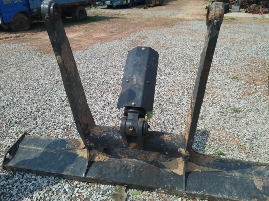 ขายใบดันแบคโฮ kommatsu 60รุ่น 8