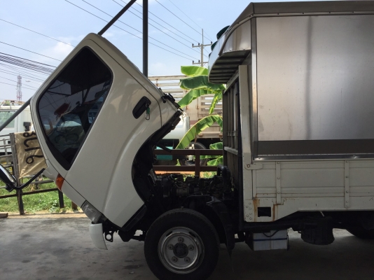 ขายด่วนรถตู้บรรทุก 4 ล้อ ขายด่วนรถตู้บรรทุก 4 ล้อ