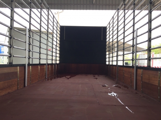 ขาย6ล้อHINO.MAGA.FG1JPPA Euro2.เครื่อง212เเรง กระบะคาร์โก้ใหม่ๆพร้อมคอกสูงยาว 7.20เมตรหัวเดิมๆเบรคทิฟฟี่จดทะเบียนปี2546(2003)ใครหารุ่นนี้อยู่ไม่ผิดหวังเเน่นนอนราคา 980,000บาทจัดไฟเเนนท์ได้ทั่วโลกครับสนใจดูรถได้ที่เต็นท์รถ JJ.AUTOCAR 2 หลังวัดจันทรารามติดถ