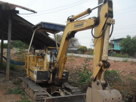 ขาย ยันม่าร์  YB 25 เครื่่อง 3 สูบปั้มเฟือง