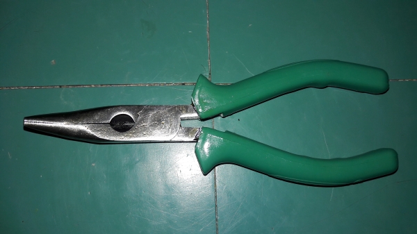 ขายคีมปากงอTAPARIA Made in India.งานใหม่เก่าเก็บ