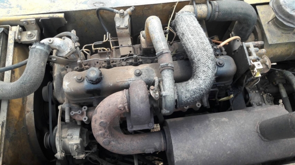 Komatsu Pc 200-3 คอนโทรลน้ำมัน