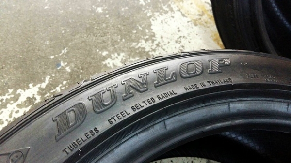 ยาง DUNLOP LM703 245/40R18 ปี14 ลดราคาพิเศษ