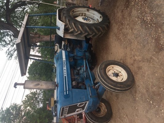 ขายรถไถฟอร์ดเก่านอกครับ