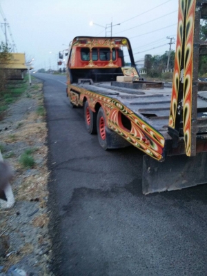 ขาย 10 ล้อเตี้ยยาง825 เครื่อง200แรงราคา780.000ต่อรองติดต่อ0897070053มงคล