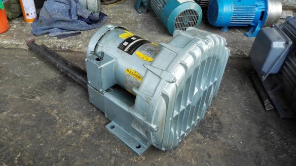 ** Sold ** ริงโบวเวอร์ ดูด-เป่า BALDOR Made in USA 1.85 HP 380V 2850 RPM. สภาพ 95\% ใหม่กริ้บใช้งานมาน้อย!!