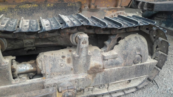 ขายรถแทรคเตอร์ KOMATSU D50A-15 ห้องเลี้ยวน้ำมัน ราคา 250000