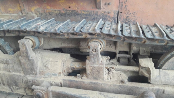 ขายรถแทรคเตอร์ KOMATSU D50A-15 ห้องเลี้ยวน้ำมัน ราคา 250000