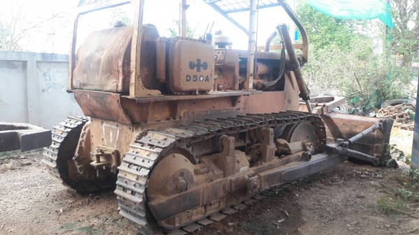 ขายรถแทรคเตอร์ KOMATSU D50A-15 ห้องเลี้ยวน้ำมัน ราคา 250000