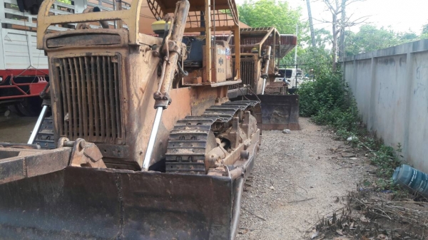 ขายรถแทรคเตอร์ KOMATSU D50A-15 ห้องเลี้ยวน้ำมัน ราคา 250000