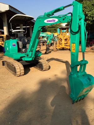 KOMATSU  20-7 ขนาดPC-20 รถเก่านอกแท้100\%มีเอกสาร☎️สนใจติดต่อ 085-5632278 (ราคาต่อรองได้)