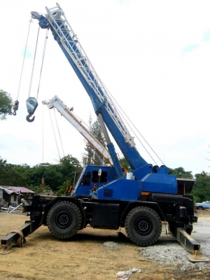 ขายรถเครน TANADO TR250 M3 25 ตัน 4 ล้อ เอกสารอินวอย ราคา 2000000