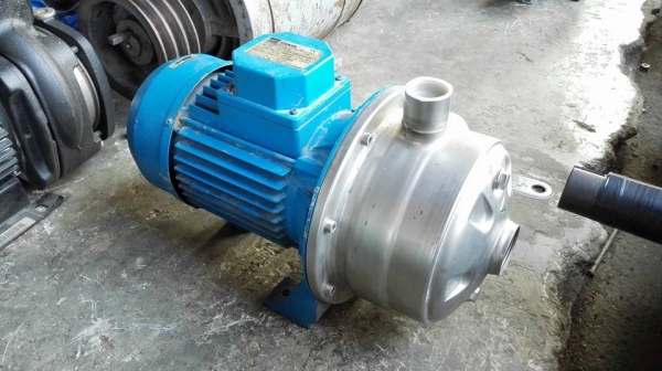 ** Sold ** ปั้มน้ำหัวสแตนเลส EBARA Made in ITALY 2 HP. 380V. สภาพสวยเดิมๆวิ่งเงียบพร้อมใช้!!
