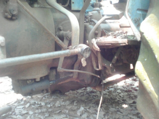 ขายรถไถ FORD รุ่นรวงข้าว ที่ตัดหญ้า ราคา 70000