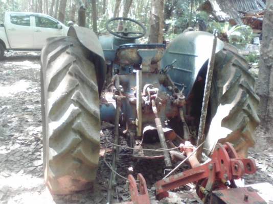 ขายรถไถ FORD รุ่นรวงข้าว ที่ตัดหญ้า ราคา 70000
