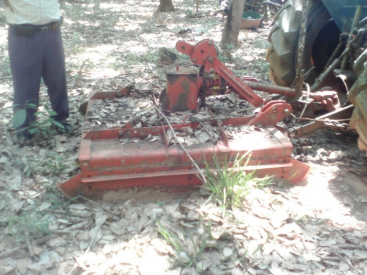 ขายรถไถ FORD รุ่นรวงข้าว ที่ตัดหญ้า ราคา 70000