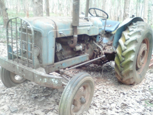 ขายรถไถ FORD รุ่นรวงข้าว ที่ตัดหญ้า ราคา 70000