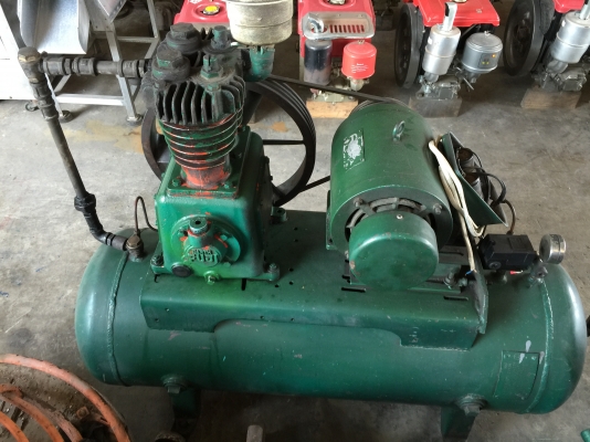 ขายปั้มลม ฟูจิ 3แรง พร้อมมอเตอร์3แรงฮิตาชิ 220v สภาพเดิมๆสวยๆพร้อมใช้งานครับ