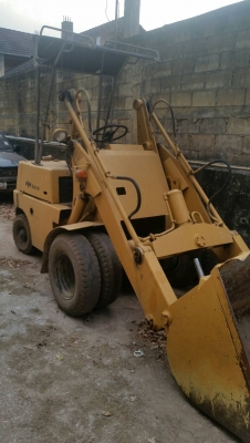 ขายรถตักล้อยาง KOMATSU SD10 ราคา 160000