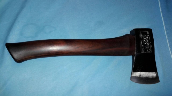 ขายขวานเสือ1 1/4ปอน HULT'S CELEBRATED AXES. MADE IN SWEDEN.