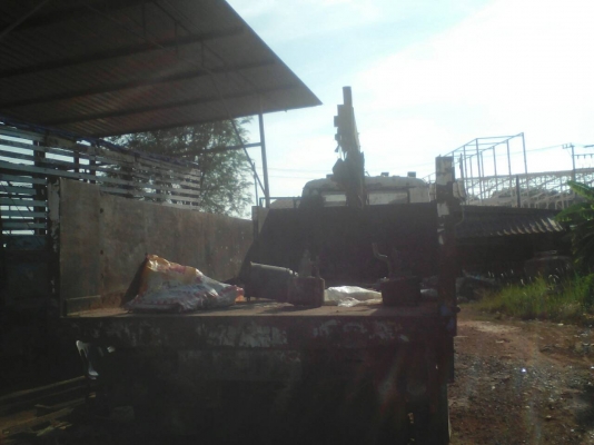 ขายรถบรรทุก 6 ล้อติดเครน HINO 150 แรงม้า ยาง 900 ติดเครน TANADO 2.5 ตัน ราคา 260000