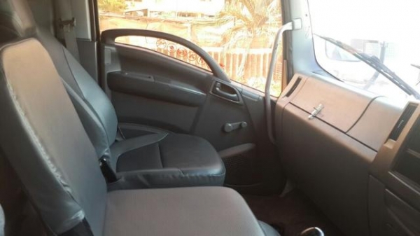 FTR 240 แรง ตู้ 10 บาน ยาว 7.6 เมตร  ขายดาวน์   270,000  บาท