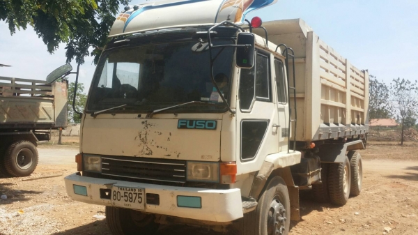 ระวัง(ต้องจอง)สิบล้อ มิตซู ไอ้หลง FN527MA 6D16-195 เกียร์10สปีส ดั้ม KC สภาพดีสวยเดิมๆพร้อมใช้งาน ทะเบียนพร้อมโอน ราคา 750,000บ ต่อรองได้