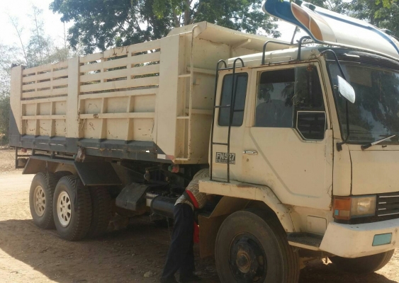 ระวัง(ต้องจอง)สิบล้อ มิตซู ไอ้หลง FN527MA 6D16-195 เกียร์10สปีส ดั้ม KC สภาพดีสวยเดิมๆพร้อมใช้งาน ทะเบียนพร้อมโอน ราคา 750,000บ ต่อรองได้