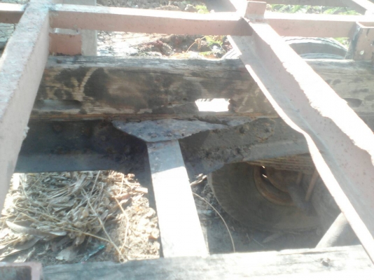 ขายรถบรรทุก 6 ล้อเทรลเลอร์ ISUZU 85 แรงม้า ทะเบียนขาด 5 ปี ราคา 60000 ขายรถบรรทุก 6 ล้อเทรลเลอร์ ISUZU 85 แรงม้า ทะเบียนขาด 5 ปี ราคา 60000