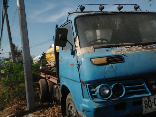 ขายรถบรรทุก 6 ล้อเทรลเลอร์ ISUZU 85 แรงม้า ทะเบียนขาด 5 ปี ราคา 60000 ขายรถบรรทุก 6 ล้อเทรลเลอร์ ISUZU 85 แรงม้า ทะเบียนขาด 5 ปี ราคา 60000