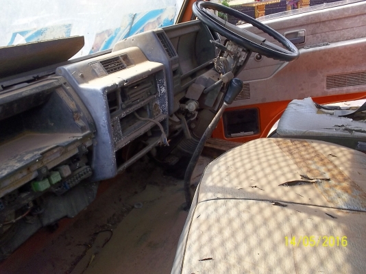 ขายNKR 58E   100 4BC2    รถกระเช้า  ไม่มีทะเบียน ทำสัญญาซื้อขาย