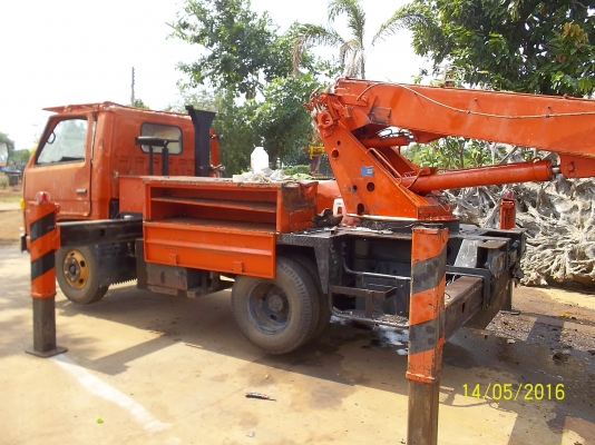 ขายNKR 58E   100 4BC2    รถกระเช้า  ไม่มีทะเบียน ทำสัญญาซื้อขาย