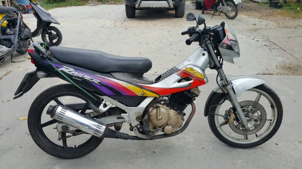 Suzuki riader. มีเล่มทะเบียนไม่มีชุดโอน ภาษีขาดเกิน3ปี