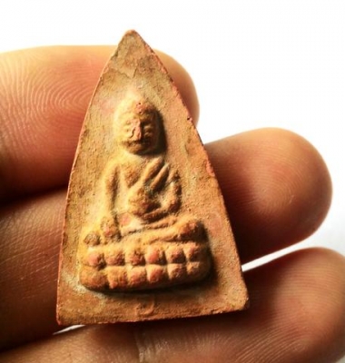 พระพุทโธน้อย คุณแม่ชีบุญเรือน โตงบุญเติม สภาพเก่าผ่านการใช้แล้วยังสวยครับ เนื้อสวยมีคราบเก่า