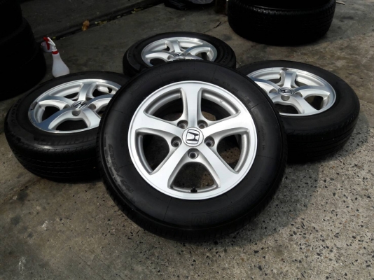 ล้อ Honda ขอบ 15 พร้อมยางปี 13 ชุดล่ะ 4000