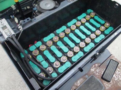 รถลาก TOYOTA   4CBTYZ รหัสสินค้า : 14001791 Tel.086-8150487  www.nihonmono.com