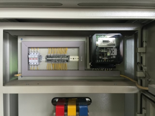 ขายตู้ MDB Main breaker ABB 1,600A breaker ย่อยของ ABB 18 ตัว สภาพ 90\% พร้อมใช้งาน K.Pipat 098-2641749