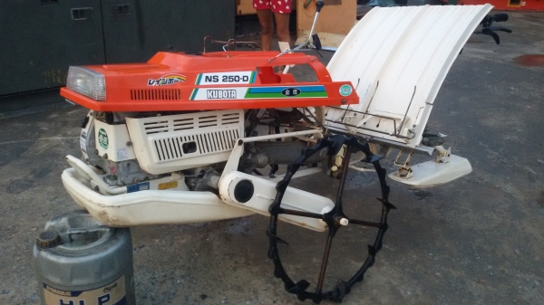 ขายรถดำนาพร้อมใช้ KUBOTA NS250 D