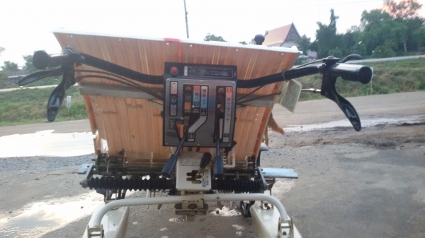 ขายรถดำนาพร้อมใช้ KUBOTA NS250 D