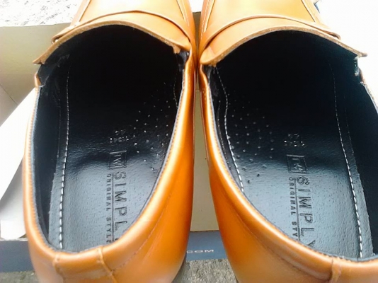 รองเท้าหนัง TAYWIN เบอร์ 44 ใส่ครั้งเดียว สภาพ 99.99 เปอร์เซนต์