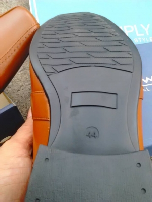 รองเท้าหนัง TAYWIN เบอร์ 44 ใส่ครั้งเดียว สภาพ 99.99 เปอร์เซนต์