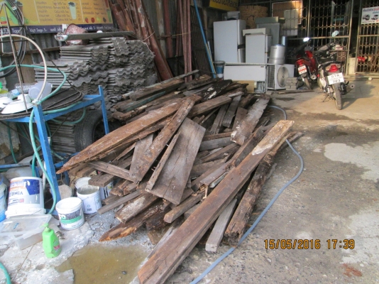 ไม้สักเก่า/หน้าต่างเก่า/ประตูเก่า/ตามรูปครับ  สนใจโทรเลยครับ