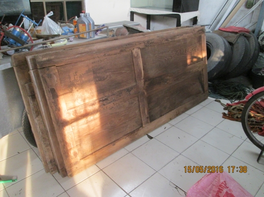 ไม้สักเก่า/หน้าต่างเก่า/ประตูเก่า/ตามรูปครับ  สนใจโทรเลยครับ