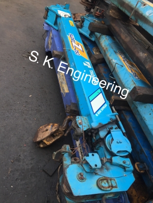 ขายเครนตืดรถบรรทุกขนาด 2.5 ตัน 3 ท่อนตะขอพับ สภาพสวยจัด