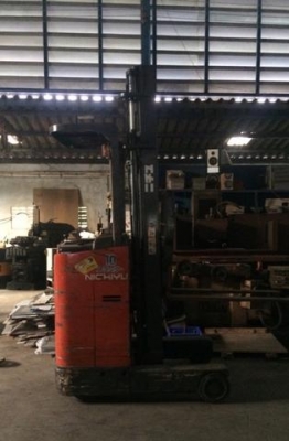 ขายรถโฟล์คลิฟท์ไฟฟ้า Nichiyu 1.0 พร้อมใช้งาน สอบถามเพิ่มเติมได้ที่ K.pipat 098-2641749