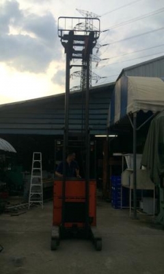 ขายรถโฟล์คลิฟท์ไฟฟ้า Nichiyu 1.0 พร้อมใช้งาน สอบถามเพิ่มเติมได้ที่ K.pipat 098-2641749