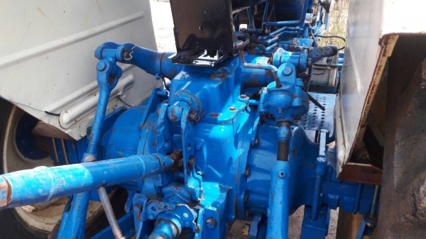 รถไถนา รถไถนา