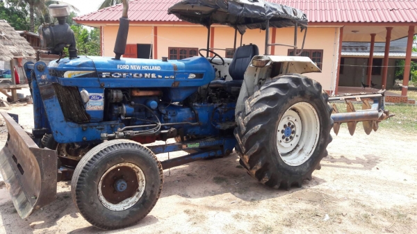 รถไถนา รถไถนา