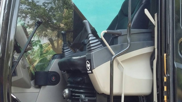 รถแบคโฮ CAT-320C